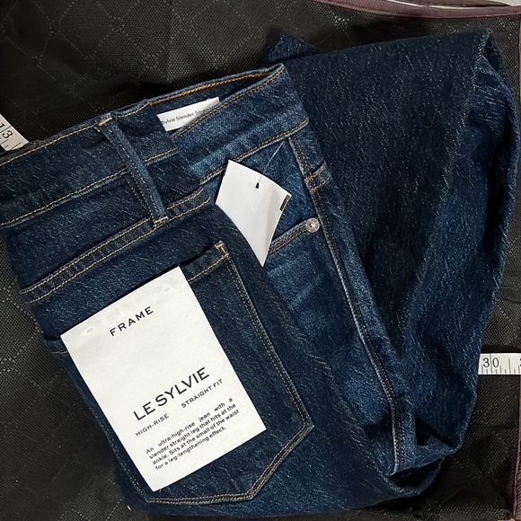 NWT Frame LeSylvie High Rise Straight Fit Button Fly Jeans Size 26 - Picture 14 of 14